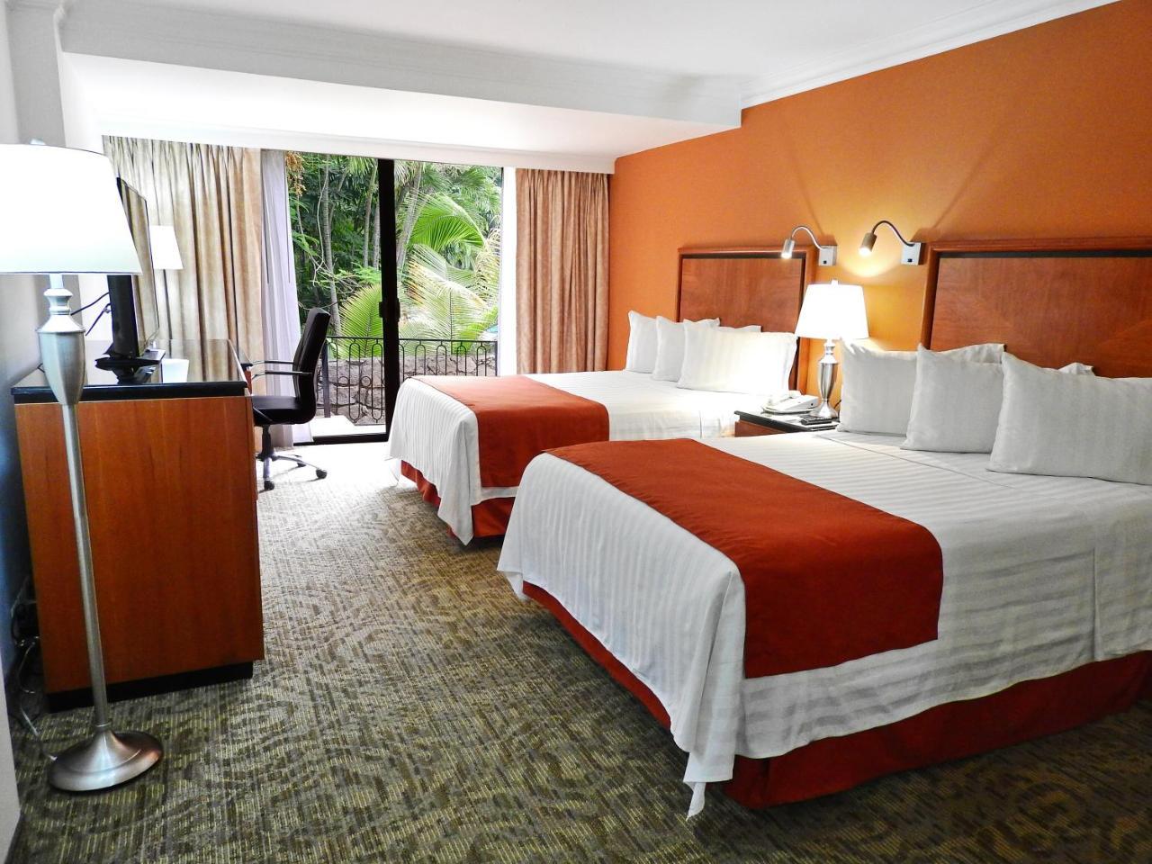 Hs Hotsson Hotel Tampico Extérieur photo